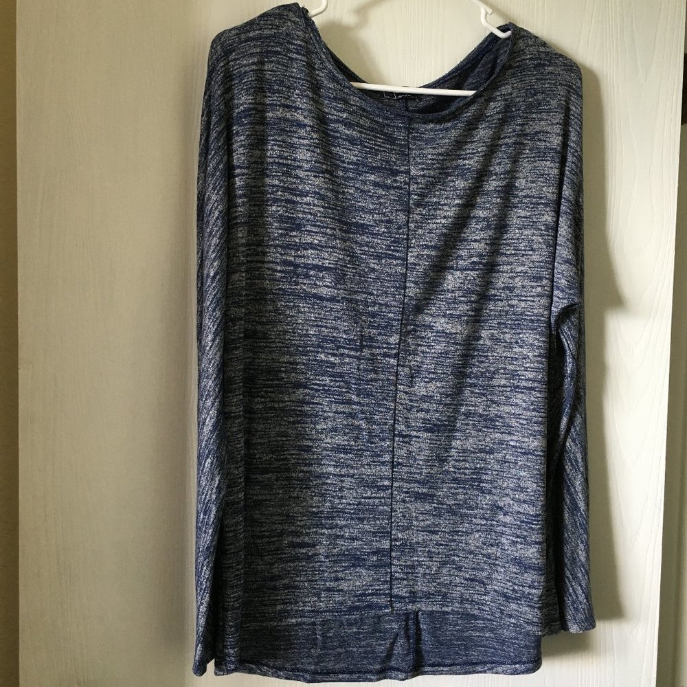 Gap tunic light sweater. Size L.